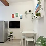 Apartment House *
